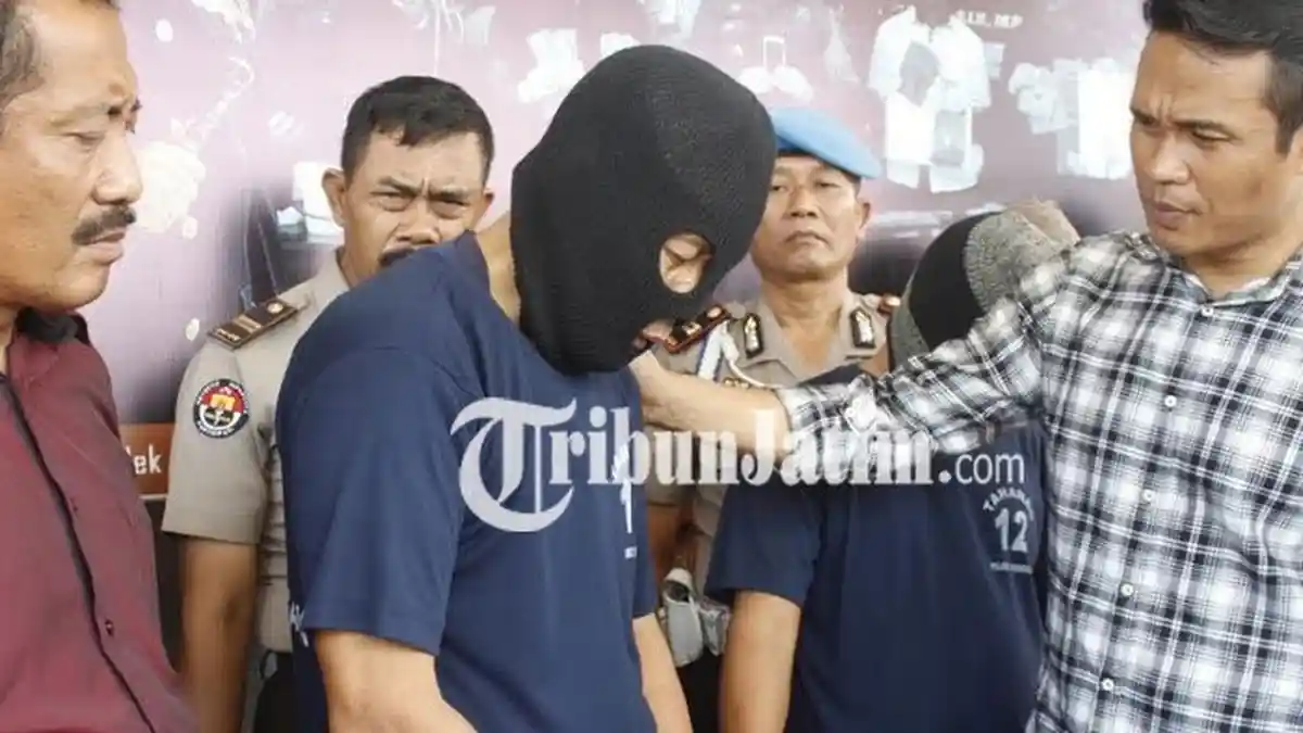Idap Kelainan Seksual, Mantan Pejabat ini 'Mangsa' 174 Orang Korbannya