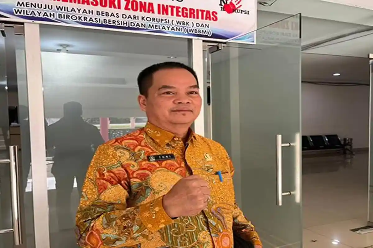Larang Bahu Jalan untuk Parkir dan Dirikan 2 Pos Jaga untuk Urai Kemacetan PGD 2025 di Sintang
