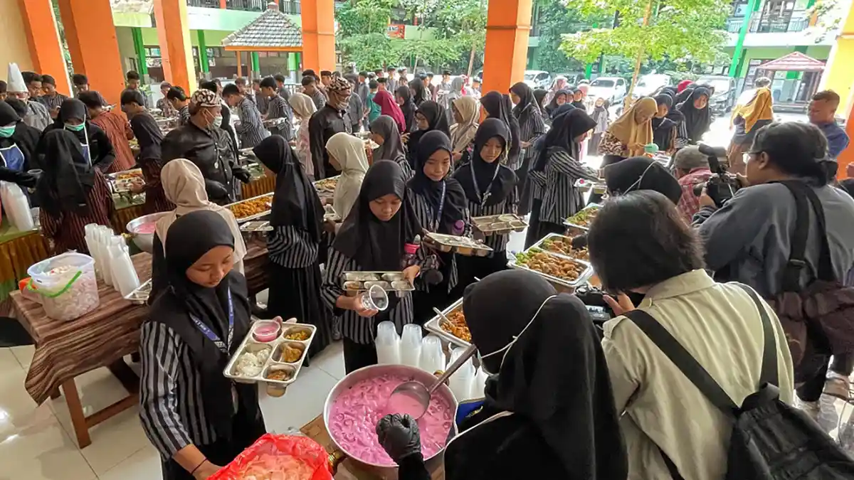 Program MBG Capai 61 Juta Penerima, Pemerintah Fokus Perbaikan Standar