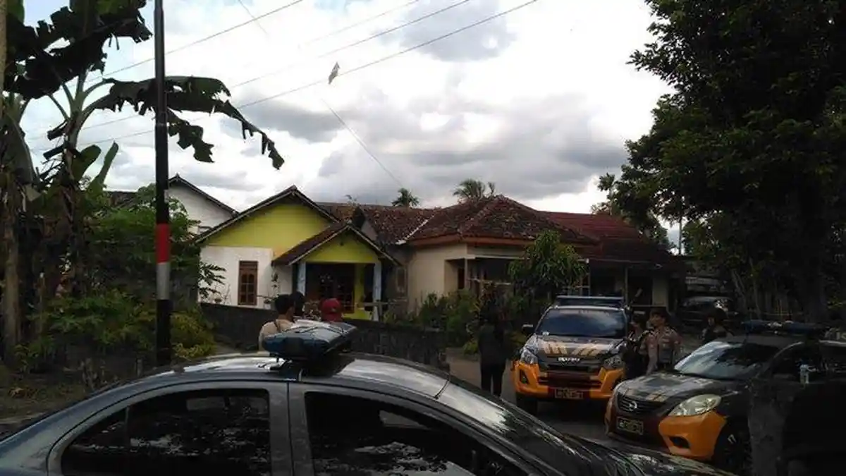 'Mas, Berubahlah Ingat Kondisi Ibu', Penangkapan Terduga Teroris di Sleman