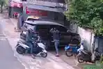 pelaku-pencurian-bermodus-pecah-kaca-beraksi-di-Kelurahan-Tukangkayu-banyuwangi.jpg