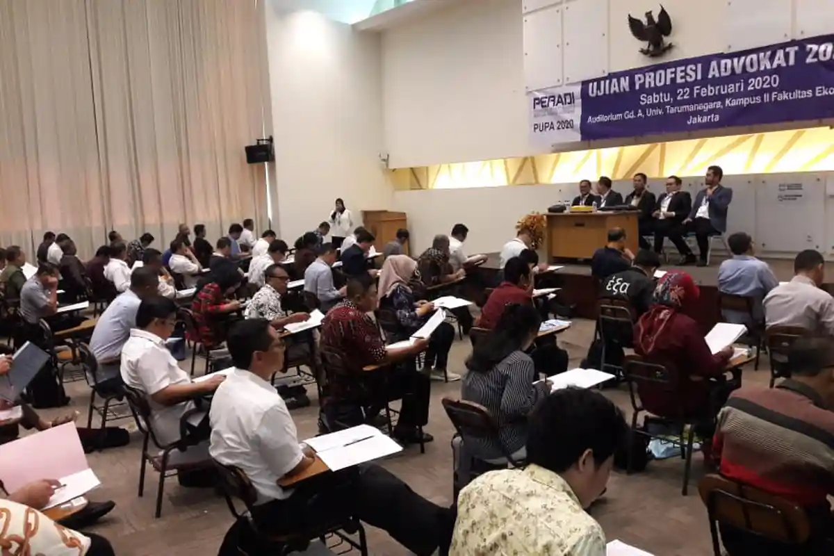 Ujian Profesi Advokat yang Digelar PERADI Diikuti Ribuan Peserta