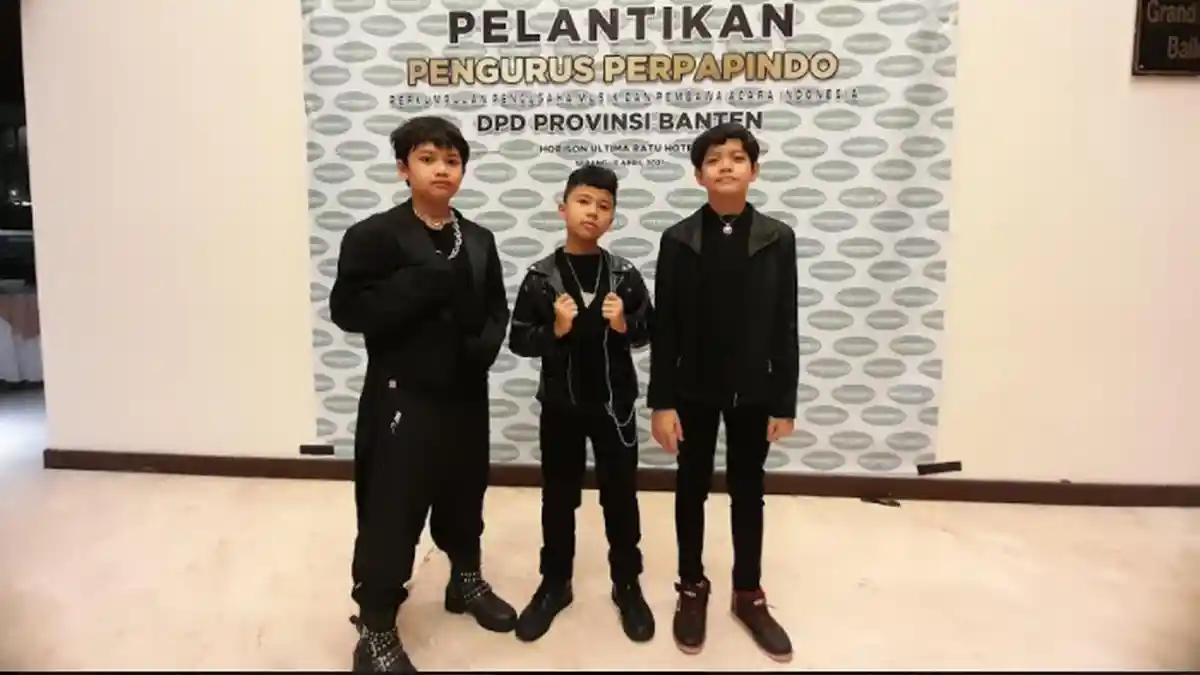 Boy Band Cilik Asal Serang Ribivan Boyz Tampil Perdana di Pelantikan Perparindo Banten