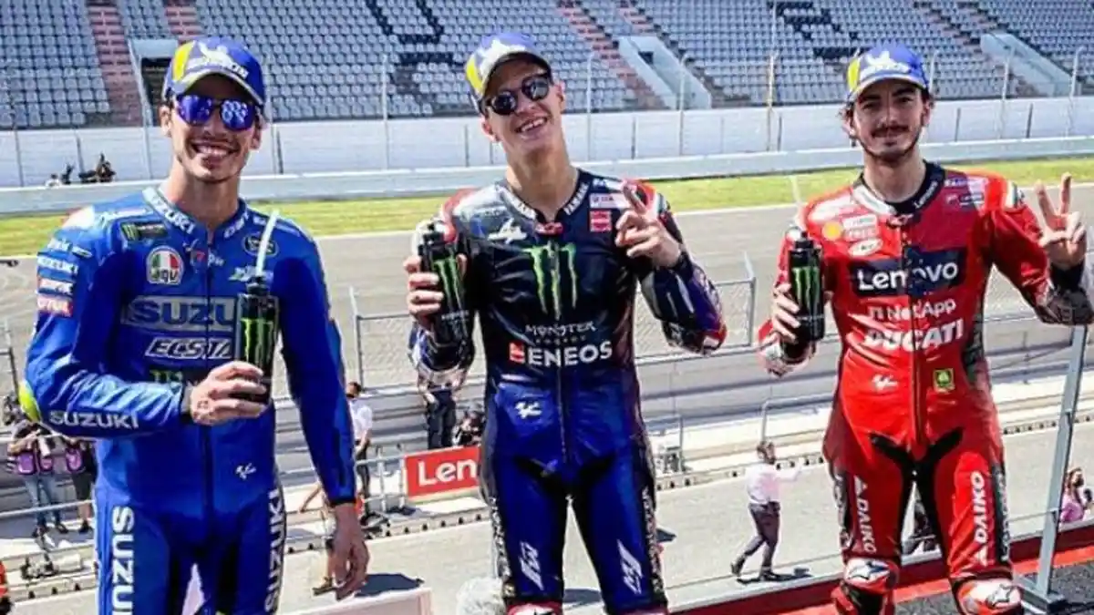 Pembalap MotoGP Parade dari Istana sampai Bundaran HI