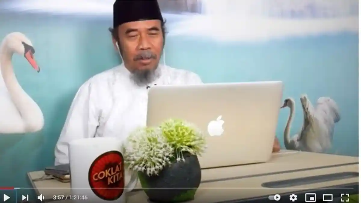 Kabar Duka Prie GS Meninggal Dunia, Berikut Ini Sosok Budayawan dan Penulis Indonesia Jungkir Balik