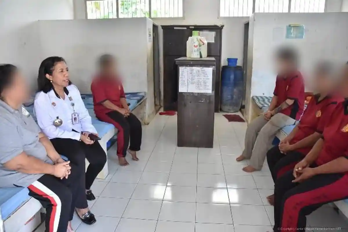 Kunjungi Lapas Perempuan Kupang, Kakanwil Pastikan WBP yang Tidak Mampu Dapat Bantuan Hukum Gratis