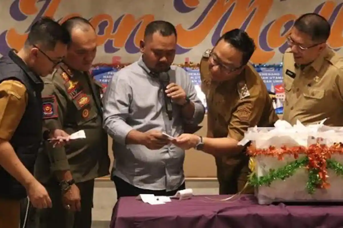 Hadiah Untuk Wajib Pajak, Pemkab Gresik Berharap Membayar Bisa Mendukung Pembangunan Daera