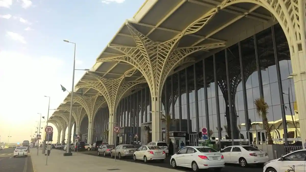 Kloter 8 Embarkasi Palembang Pulang Perdana dari Bandara Madinah