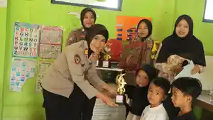 Wisuda-Anak-Paud-Program-Polwan.jpg
