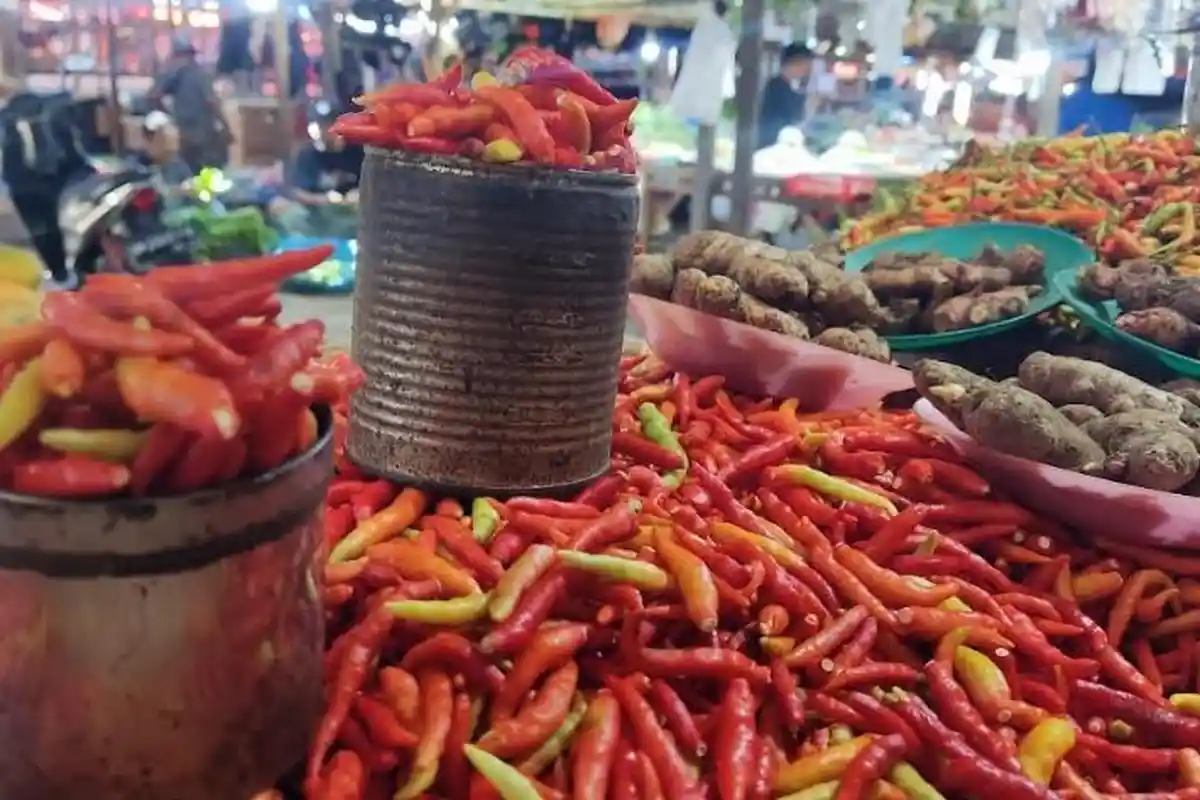 Emak-Emak Menjerit, Harga Cabai di Pasar Tilamuta Nyaris Rp100 Ribu per Kg