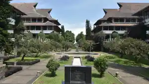 institut-teknologi-bandung-s.jpg
