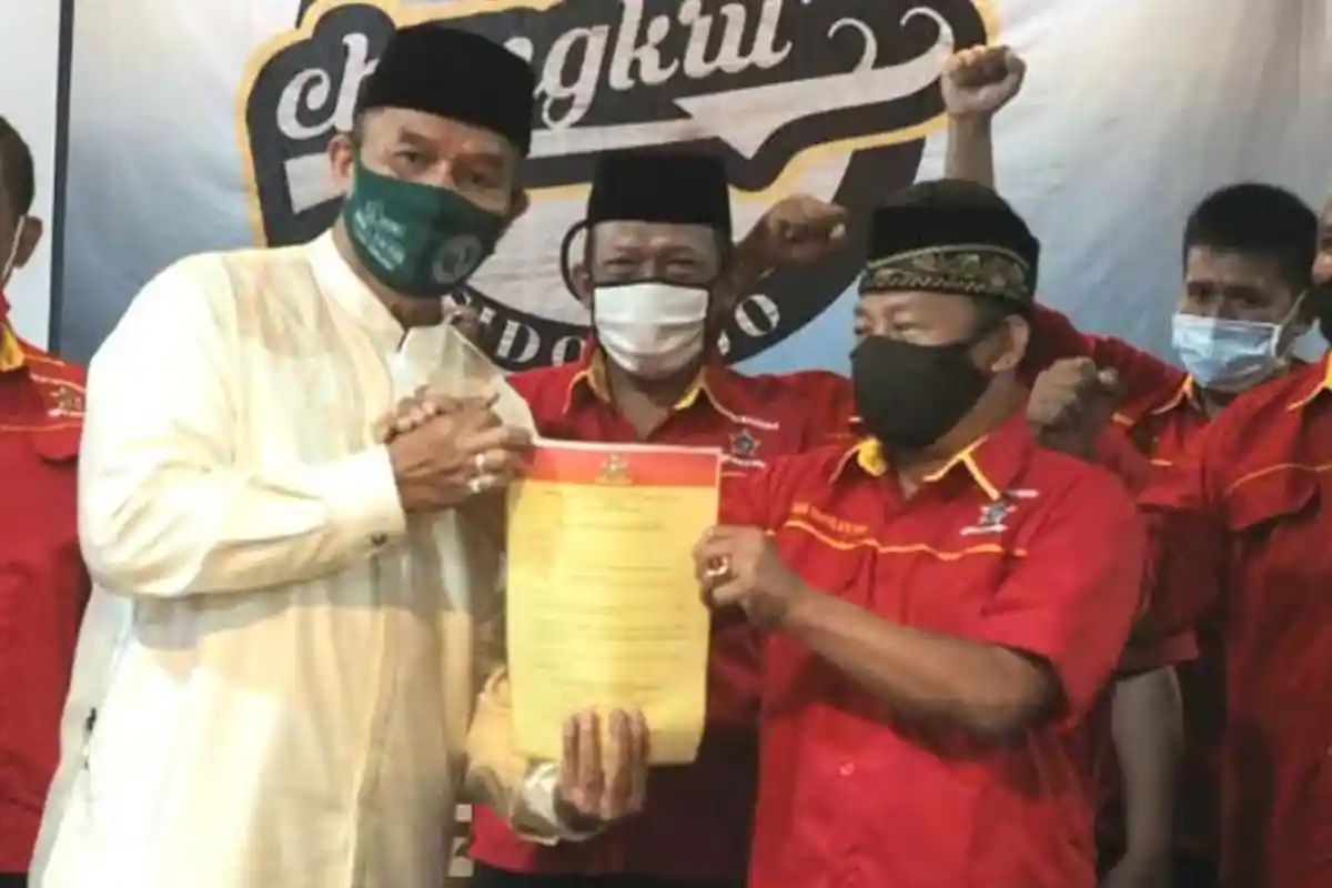 SOKSI Sidoarjo Bentuk Tim Sampai Ranting untuk Menangkan BHS - Taufiqulbar