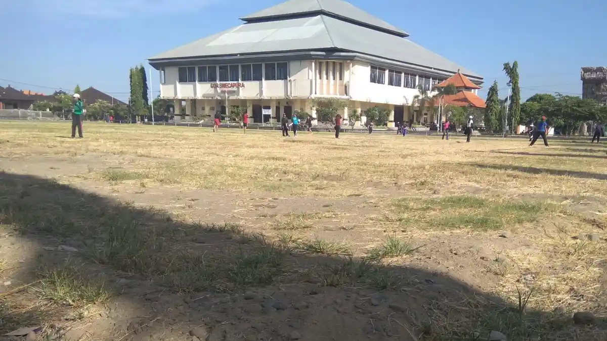 Belum Ada Lapangan Sepak Bola Standar Kompetisi di Klungkung, KONI Gagas Hal Ini