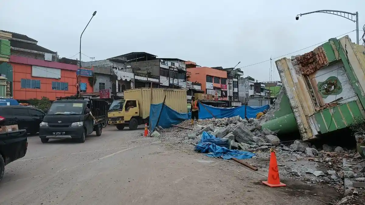 Perobohan Tugu Perbatasan di Kampung Lalang Timbulkan Kemacetan, Ini Kata Kasatpol PP Kota Medan