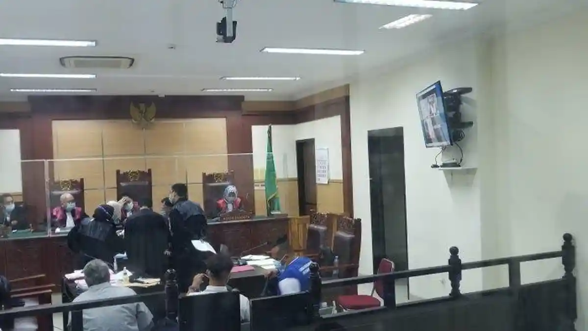 Kisah Lurah Diperdayai dan Diperas Jutaan Rupiah oleh Waria, Berawal Kenalan di Facebook