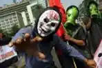 Unjuk Rasa Tolak APEC