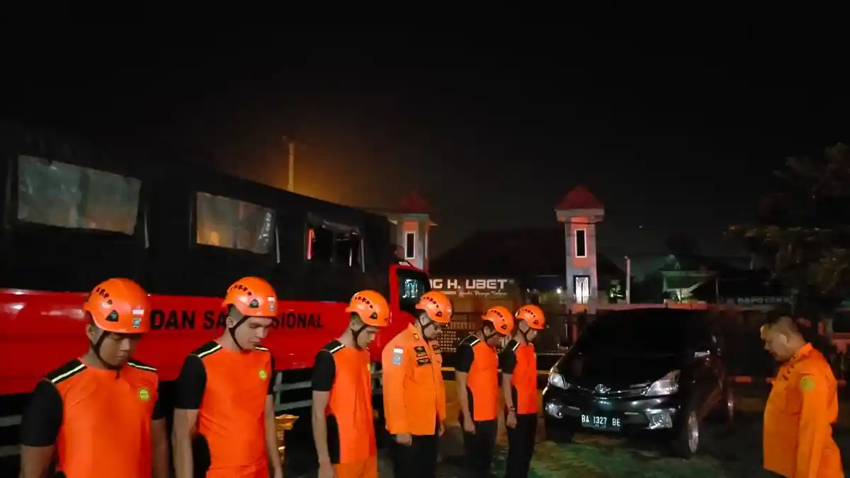 Niat Evakuasi Perahu Kecil, Dani Warga Pemayung Hanyut Terbawa Arus Sungai Batanghari