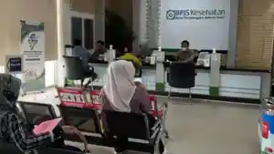 Pelayanan-JKN-di-Kantor-BPJS-Kesehatan-Kendari-Sulawesi-Tenggara.jpg