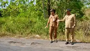 20260616-_-DPUPR-Jateng-Cek-Jalan-Perbatasan-di-Wonogiri.jpg