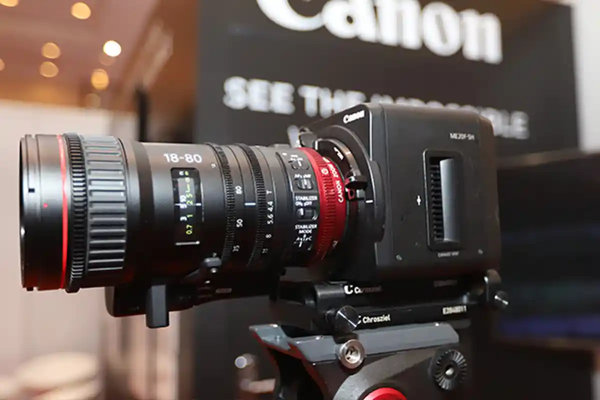 Canon ME20F-SH Kamera Multifungsi dengan Tingkat ISO 4.000.000