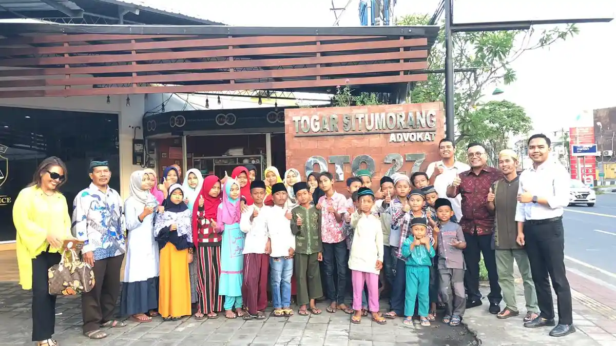 Togar Situmorang Gelar Buka Puasa Bersama Anak Yatim