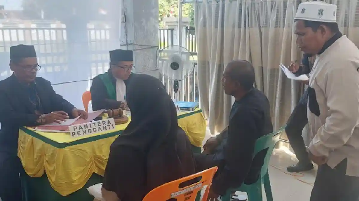 Ratusan Pasangan Lanjut Usia dan Paruh Baya di Bireuen Jalani Isbat Nikah