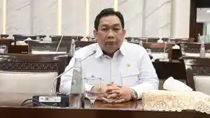 Anggota-Komisi-XI-DPR-RI-Eric-Hermawan-1.jpg