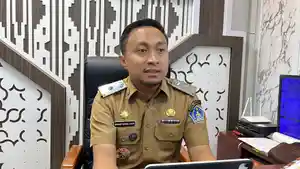 Kepala-Dinas-Penanaman-Modal-dan-Pelayanan-Terpadu-Satu-Pintu-Kendari-Maman-Firman-Syah.jpg