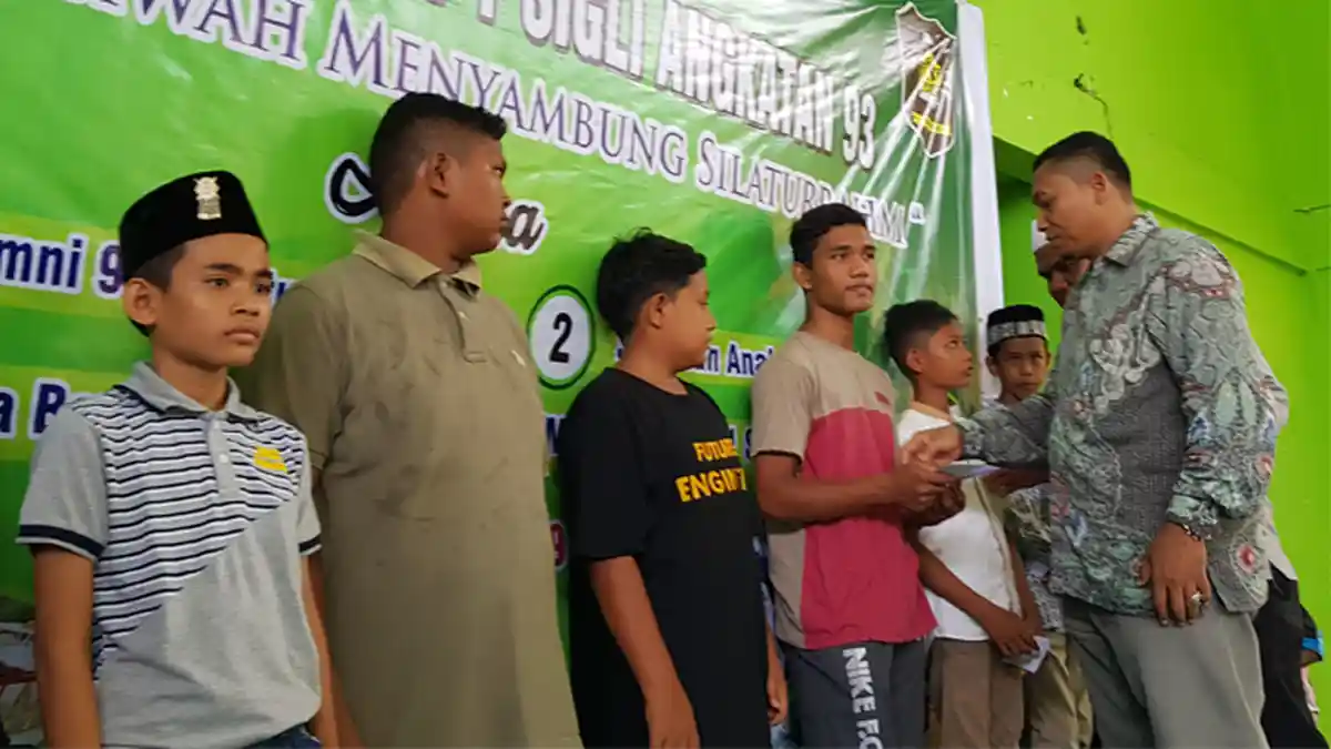 Ratusan Alumni MAN 1 Sigli Gelar Kenduri dan Santuni Yatim, Ada yang sudah 26 Tahun tak Berjumpa