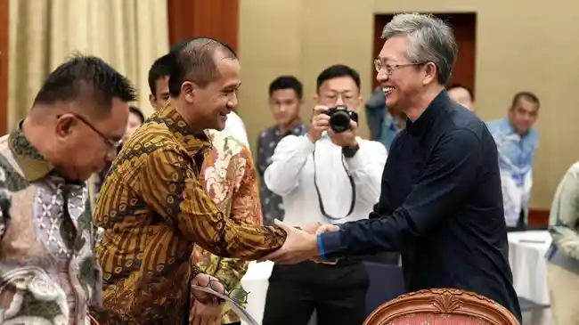 Jajaki Investasi Ketahanan Pangan, Mentrans Iftitah dan Dubes Tiongkok Kunjungi Papua Hingga NTT