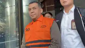 Wakil-Menteri-Imigrasi-dan-Pemasyarakatan-Wamen-Imipas-Silmy-Karim-ditahan-KPK.jpg