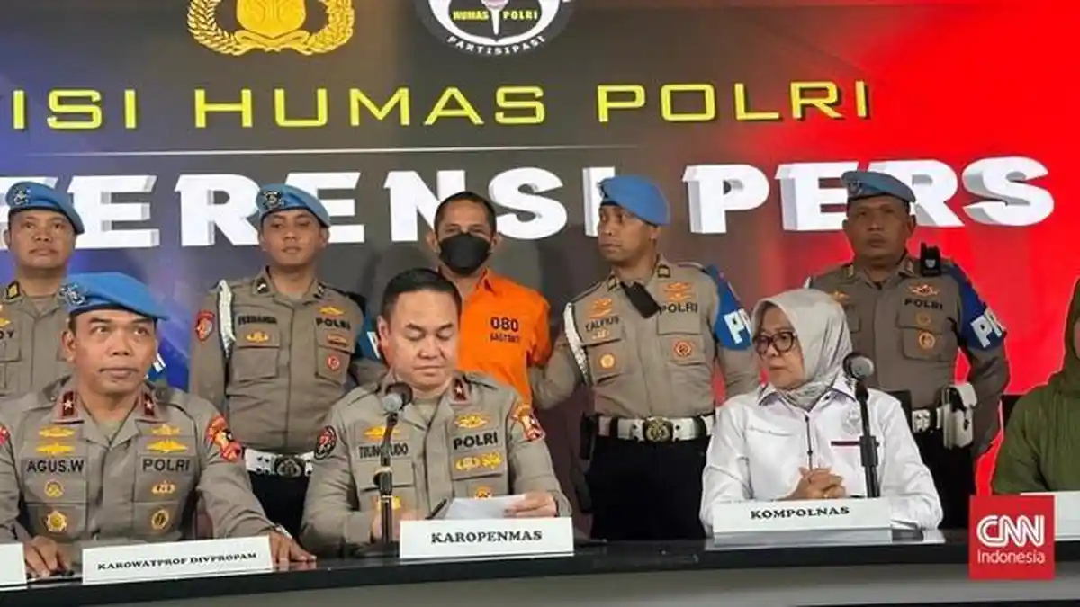 Lipsus - Mabes Polri Pamer AKBP Fajar Lukman, Eks Kapolres Ngada Rekam dalam 8 CD