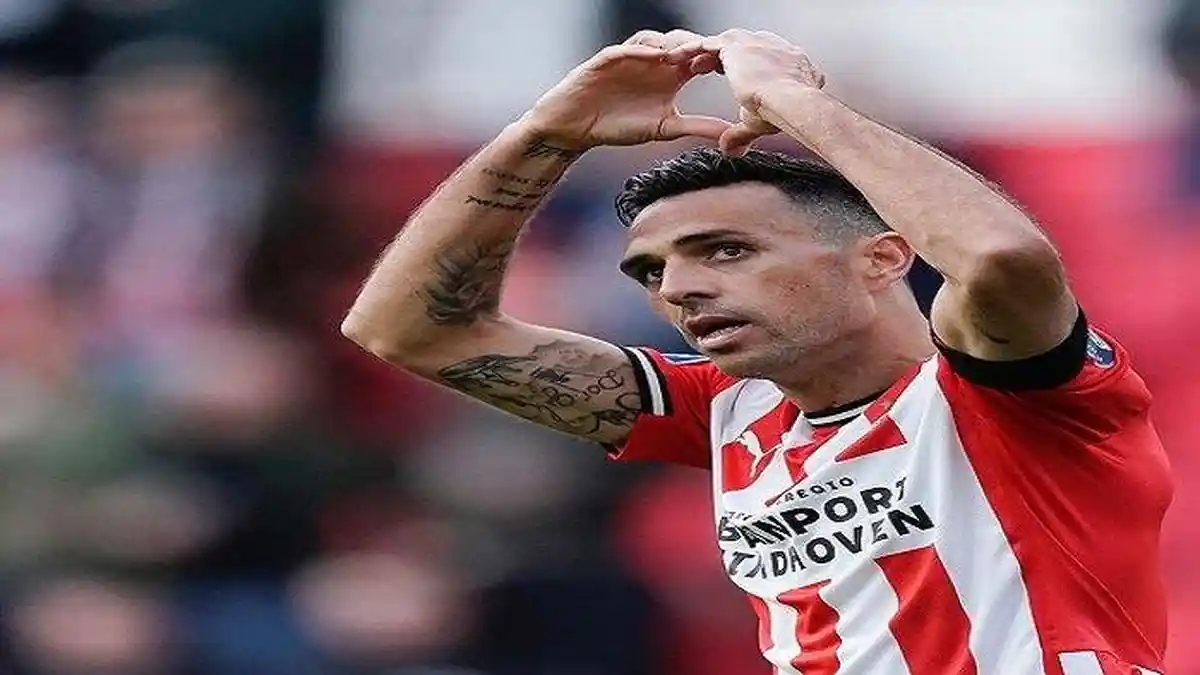 Paul Pogba dan Amad Diallo Kibar Bendera Palestina, Diubah Pemain PSV Eindhoven Jadi Bendera Israel