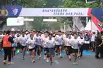 Ribuan-runner-antusias-mengikuti-Bhayangkara-Zebra-Run-2024-Polda-Jateng.jpg
