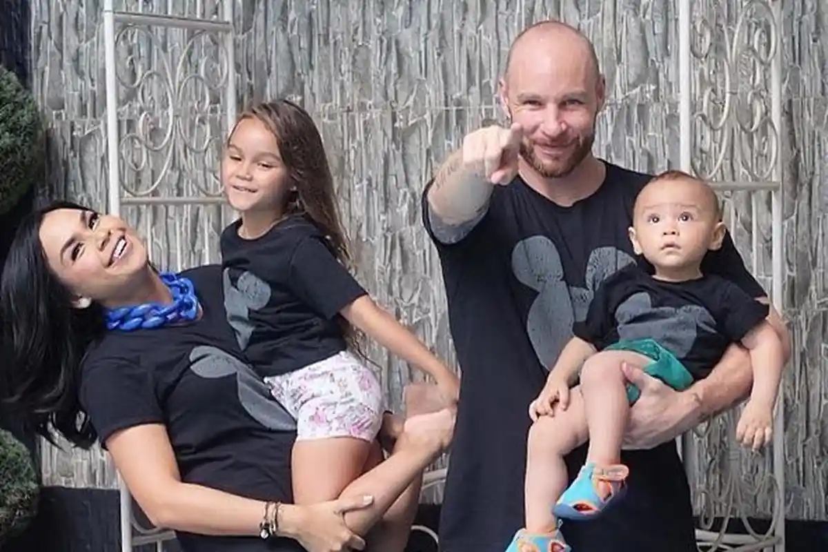 Artis Melaney Ricardo 'Pisah' dengan Tyson Lynch, Anak-anaknya Kehilangan Sosok Sang Ayah