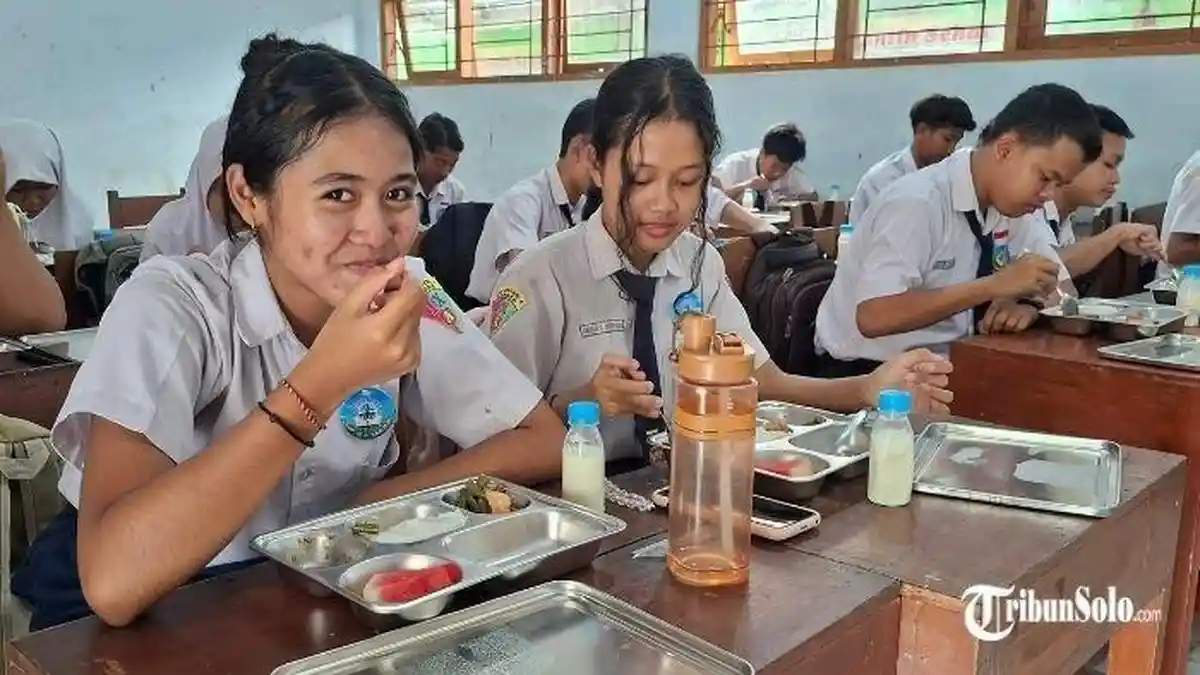 Jawaban PJOK Kelas 4 Halaman 115: Tuliskan Macam-Macam Gerakan Langkah Kaki Berirama