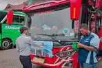 Tim-inspeksi-LLAJ-dari-Polres-Batu-dan-Dishub-Kota-Batu-saat-melakukan-ramp-check-bus-pariwisata.jpg