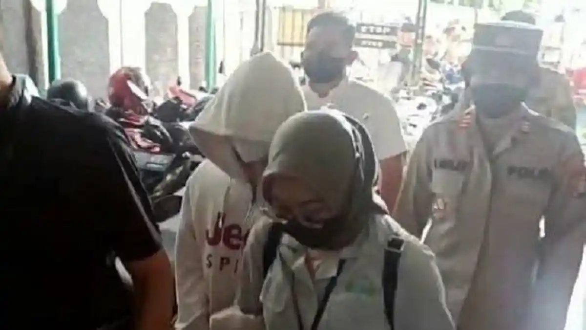 AIR MATA AGH Tumpah saat Sidang Kasus David Ozora: Tak Rasional Jika Bebas Karena Masih di ICU