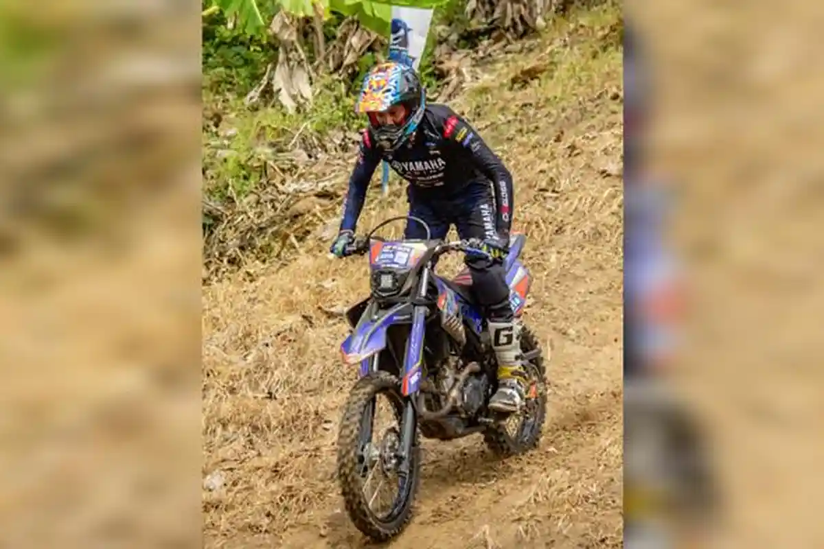 Yamaha Ambil Bagian di Event Enduro Internasional Sekaligus Pembuktian Keunggulan WR 155 R - biker-Enjoy-menggunakan-motor-Yamaha-WR-155-R.jpg