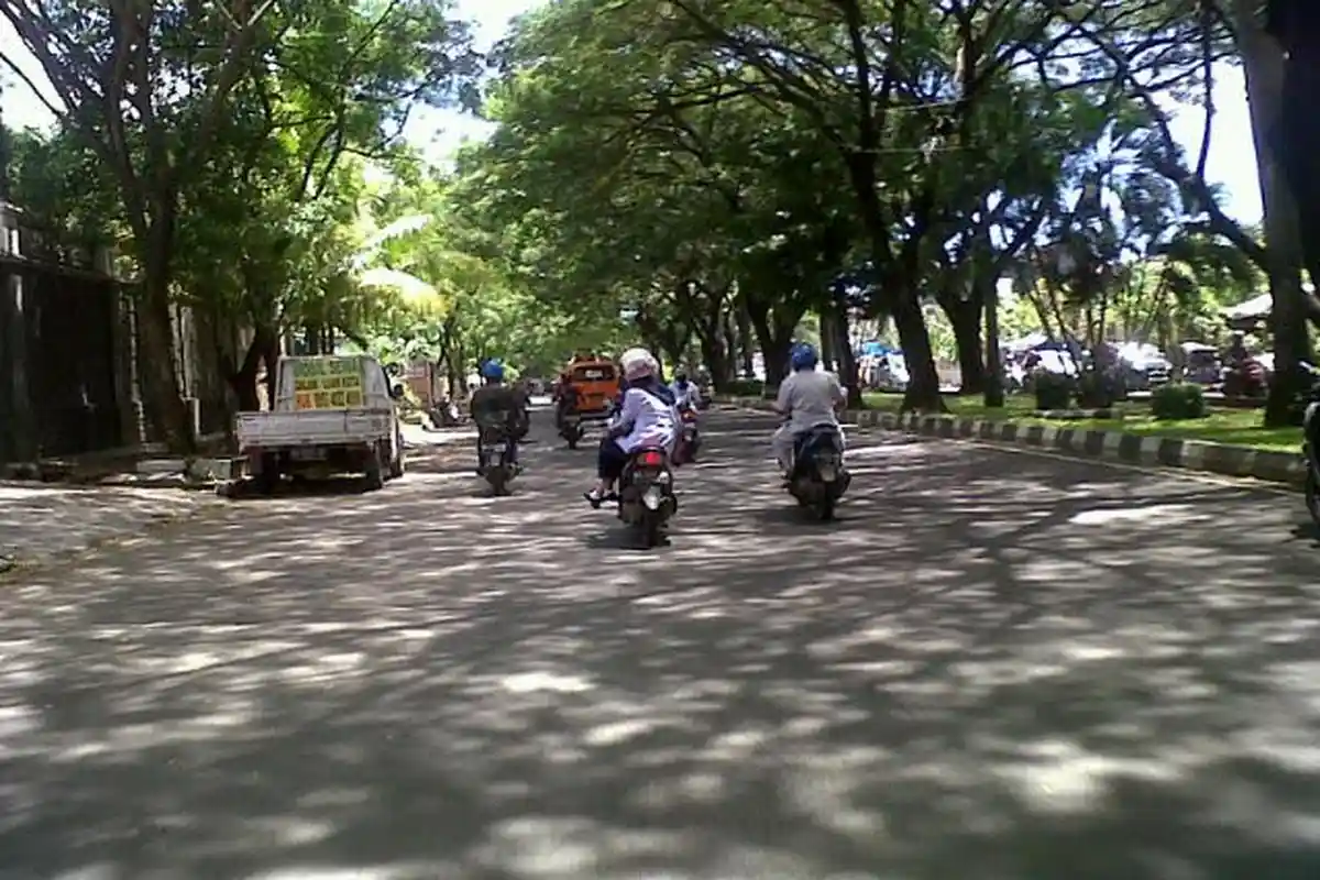 Pukul 12.15 Wita, Sepanjang Jl Aroepala-Jl Hertasning Lancar