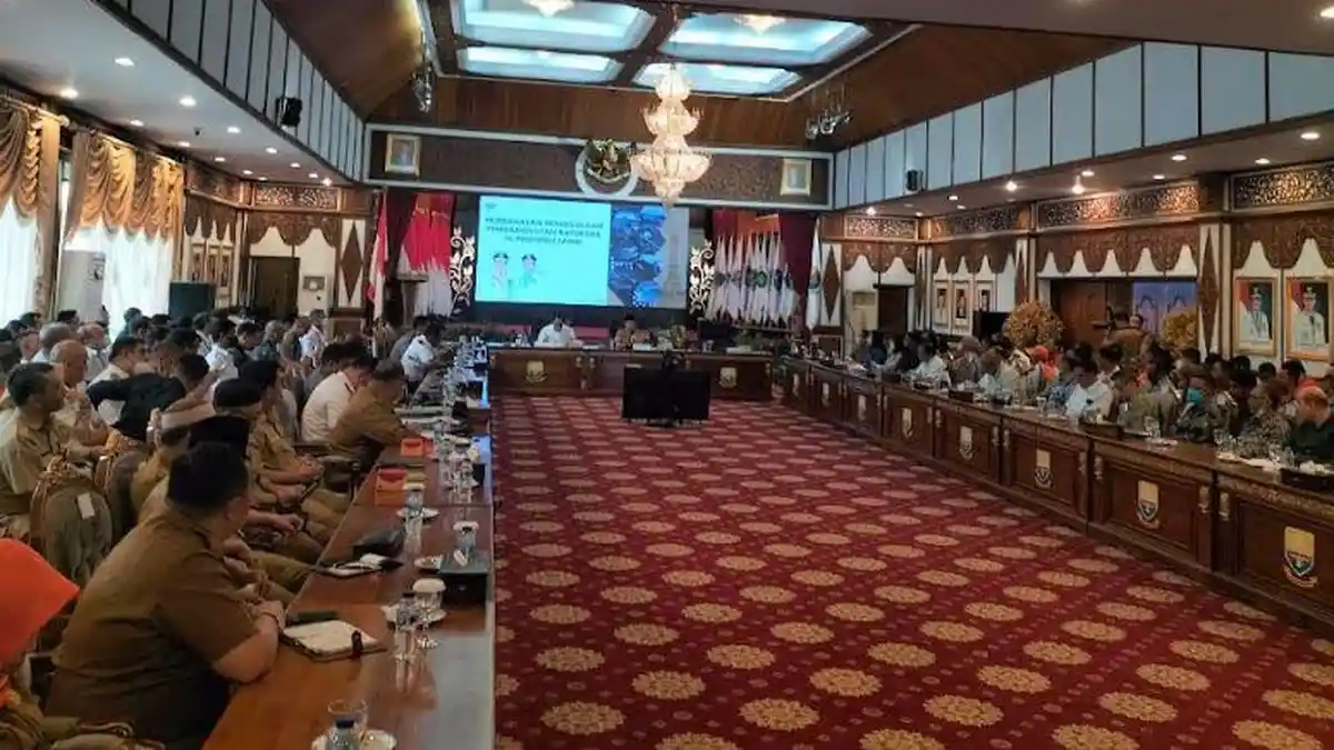 Rapat Dengan Dirjen Minerba, Gubernur Jambi Minta Pengusaha Batubara Taati Aturan