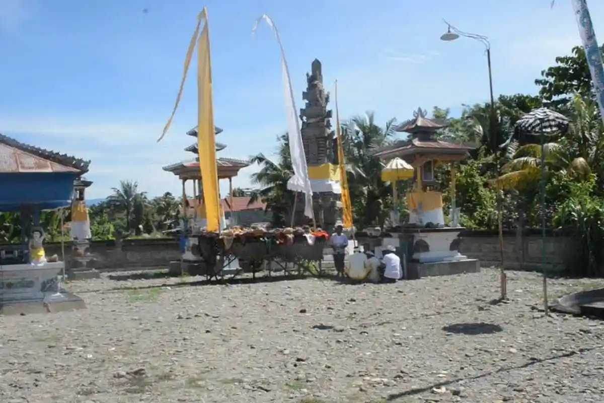 TRIBUNWIKI: Profil Kecamatan Mappedeceng Luwu Utara