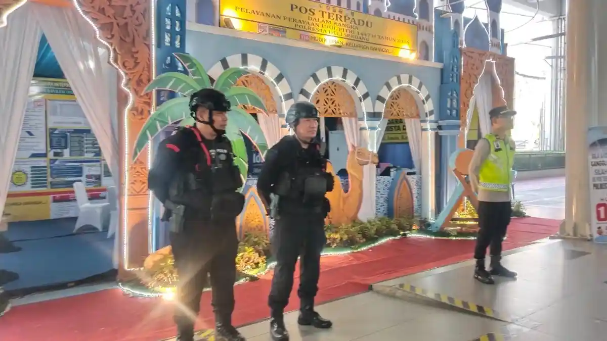 Brimob Polda Sumut Perketat Pengamanan Bandara Kualanamu Selama Arus Mudik Lebaran
