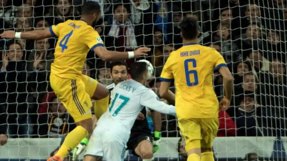 Akui Tak Ambil Pusing, Biang Kerok Kartu Merah Buffon Ini Ternyata Banjir Hujatan