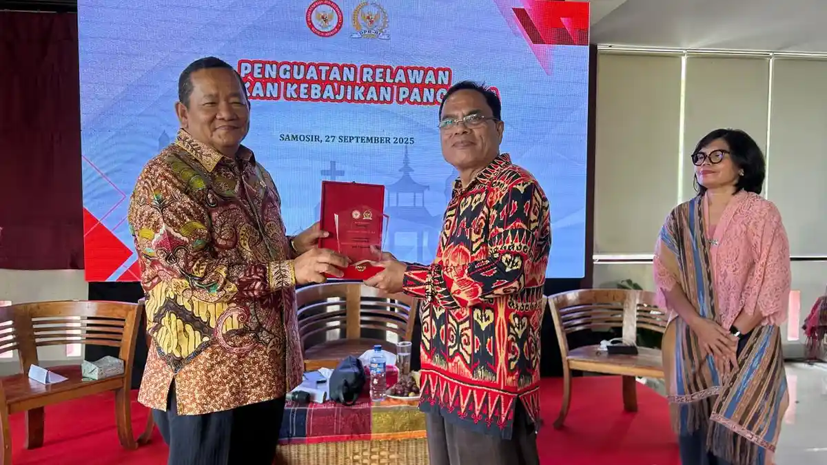 Rindu Masa Kecil Saat Bisa Diminum Langsung: Erkanus  Ajak Jaga Danau Toba dengan Pancasila dan Adat