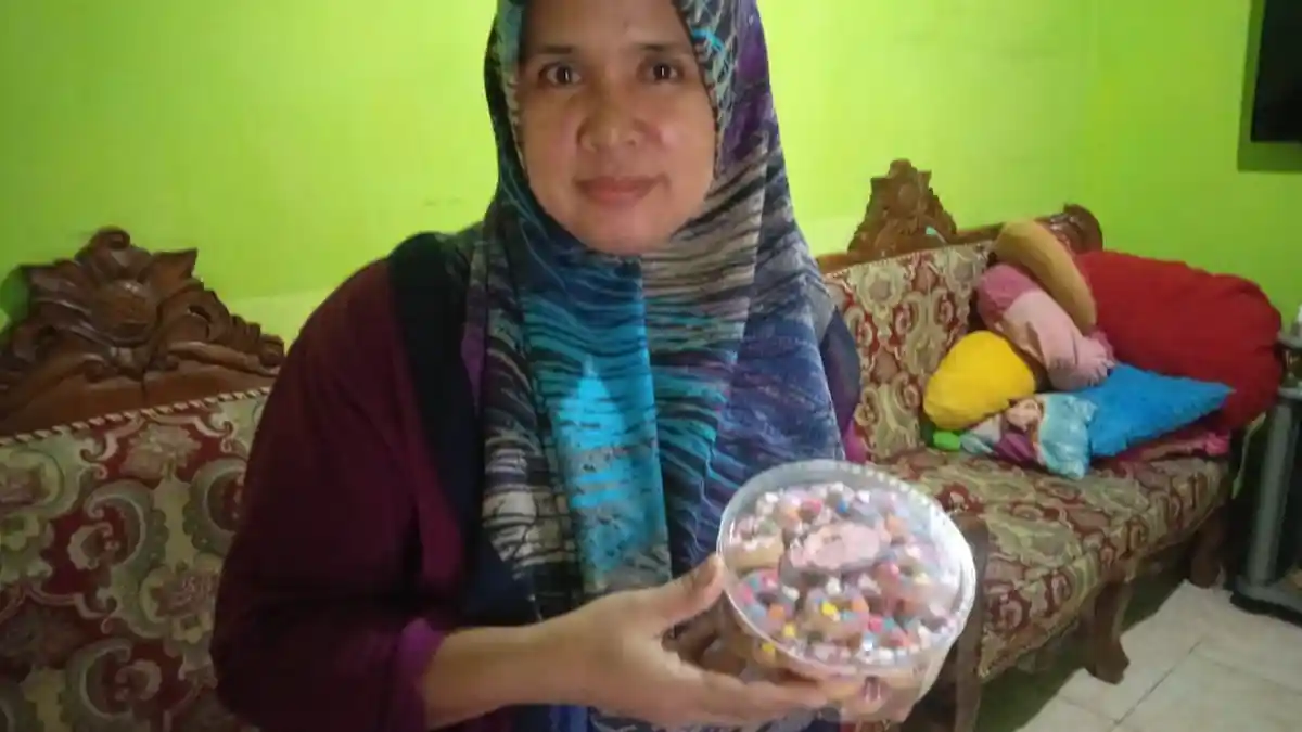 Tak Tergantung Pasar Ritel, Rempeyek Syifa Cookies & Snack Tetap Eksis