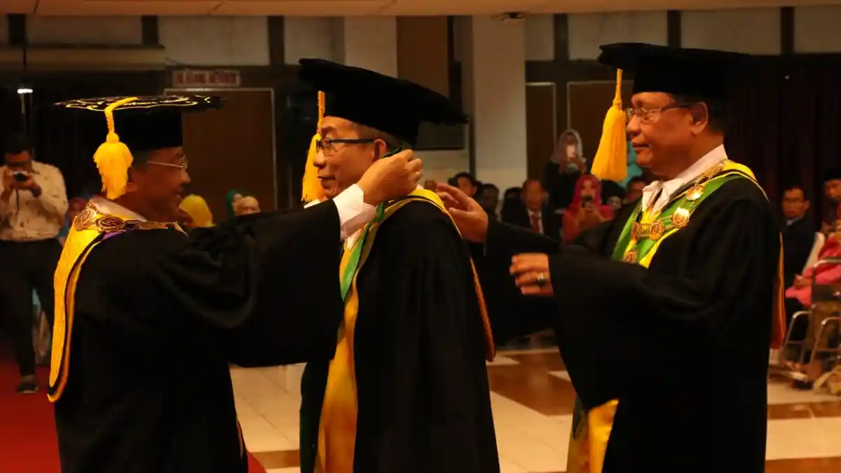 Hari Ini, Rektor UNS Solo Kukuhkan Dua Guru Besar di Bidang Kedokteran