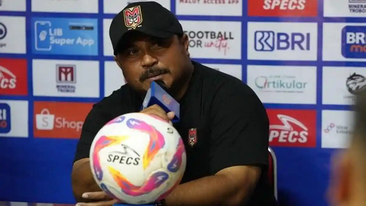 Penyebab Malut United Pecat Pelatih Imran Nahumarury dan Direktur Teknik Yeyen Tumena