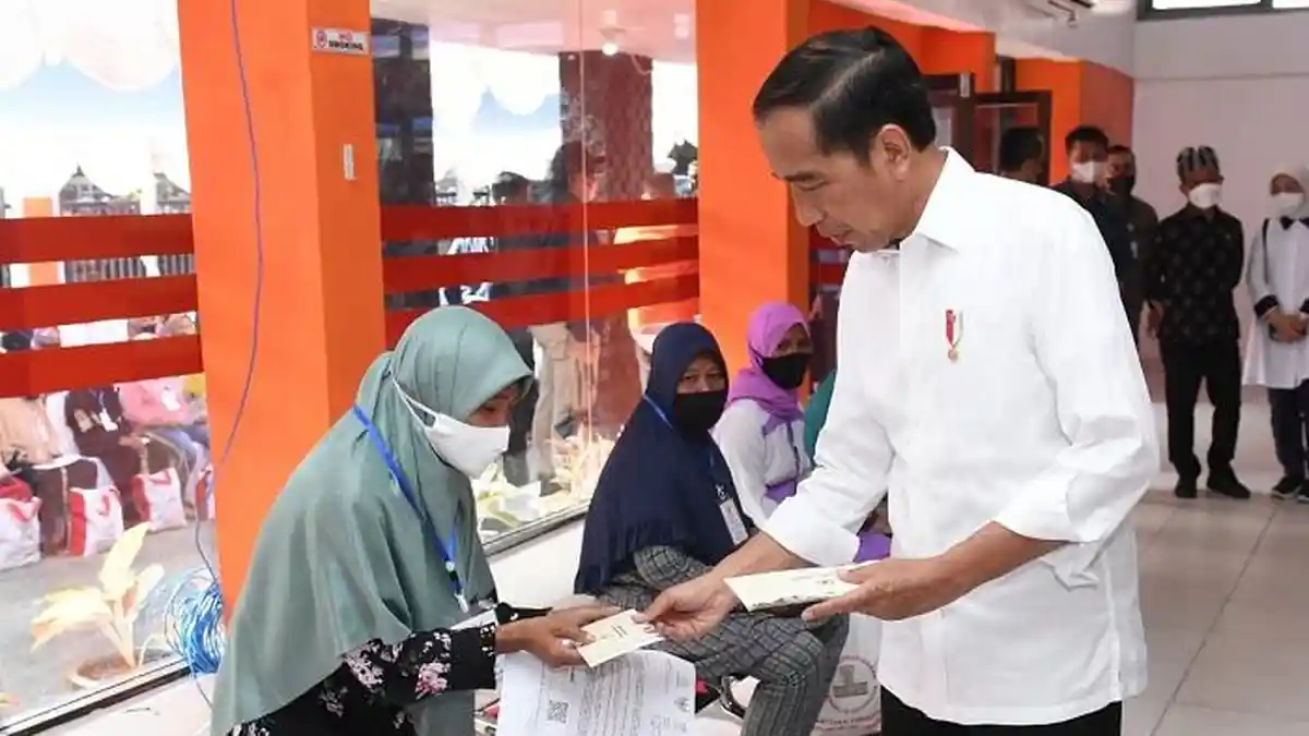 Ada Ancaman Resesi Global, Jokowi Minta Duit APBN 'Dieman-eman'
