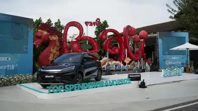 Eat Shop Fly InJourney Airports Serahkan Hadiah 2 Mobil Listrik untuk Pelanggan Bandara